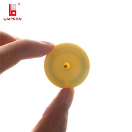 Yellow Long Range M4 RFID UHF Ear Tag 860-960MHz 32mm*24mm 3 Meters Easy Use