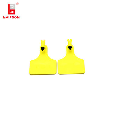 ISO9001 TPU Middle Size 82mm* 62mm Z Tag Ear Tags For Cattle Cow